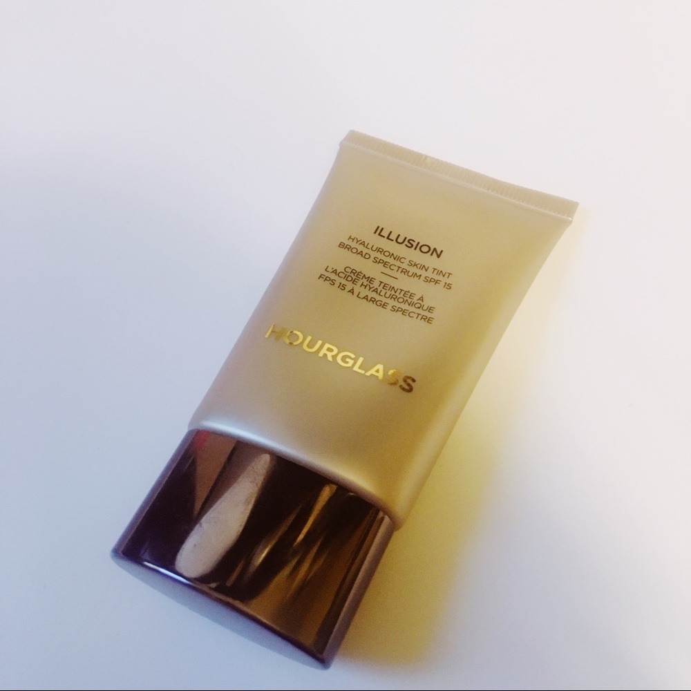 Hourglass Illusion in shade SHELL